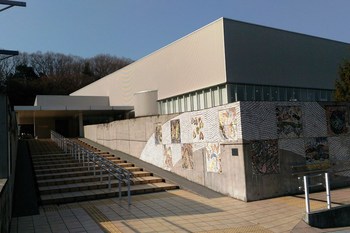 稲城中央図書館.jpg
